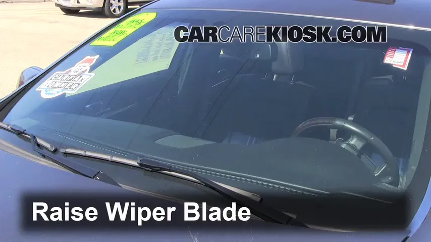 2011 Lincoln MKS 3.7L V6 Windshield Wiper Blade (Front)